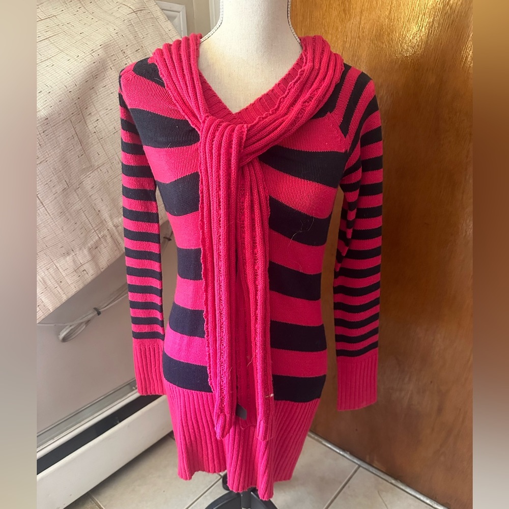 Red Paint Sweater Dress Pink & Black Striped LS Above Knee Length SZ LG JUNIORS